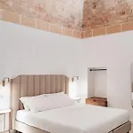 בית הארחה Le Vie Del Centro Luxury 4*