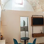 בית הארחה Le Vie Del Centro Luxury מטרה
