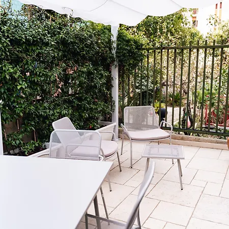 Guest house Le Vie Del Centro Luxury 4*