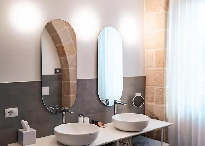 Guest house Le Vie Del Centro Luxury 4*